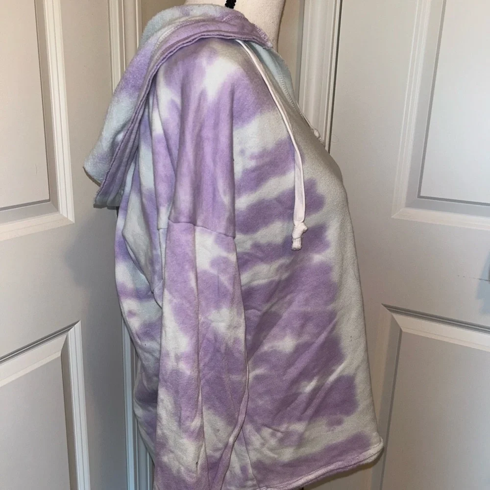 Pink and blue tie dye vneck hoodie